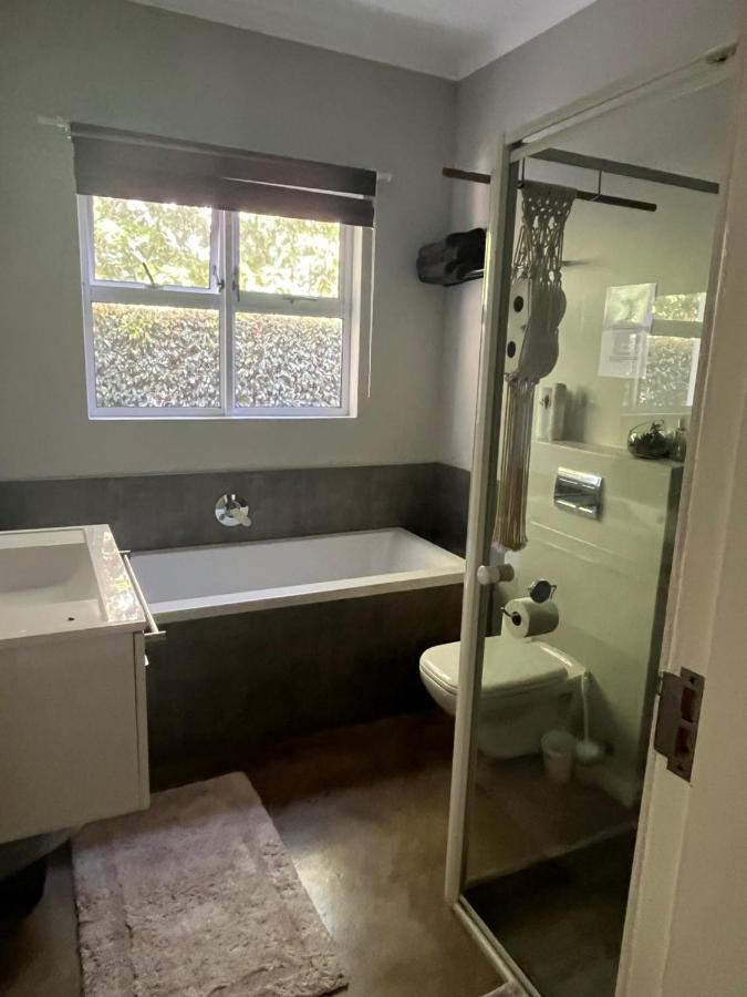 Serenity Self-Catering 2-Bed Unit Hermanus Esterno foto