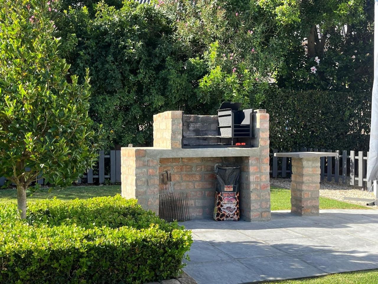 Serenity Self-Catering 2-Bed Unit Hermanus Esterno foto