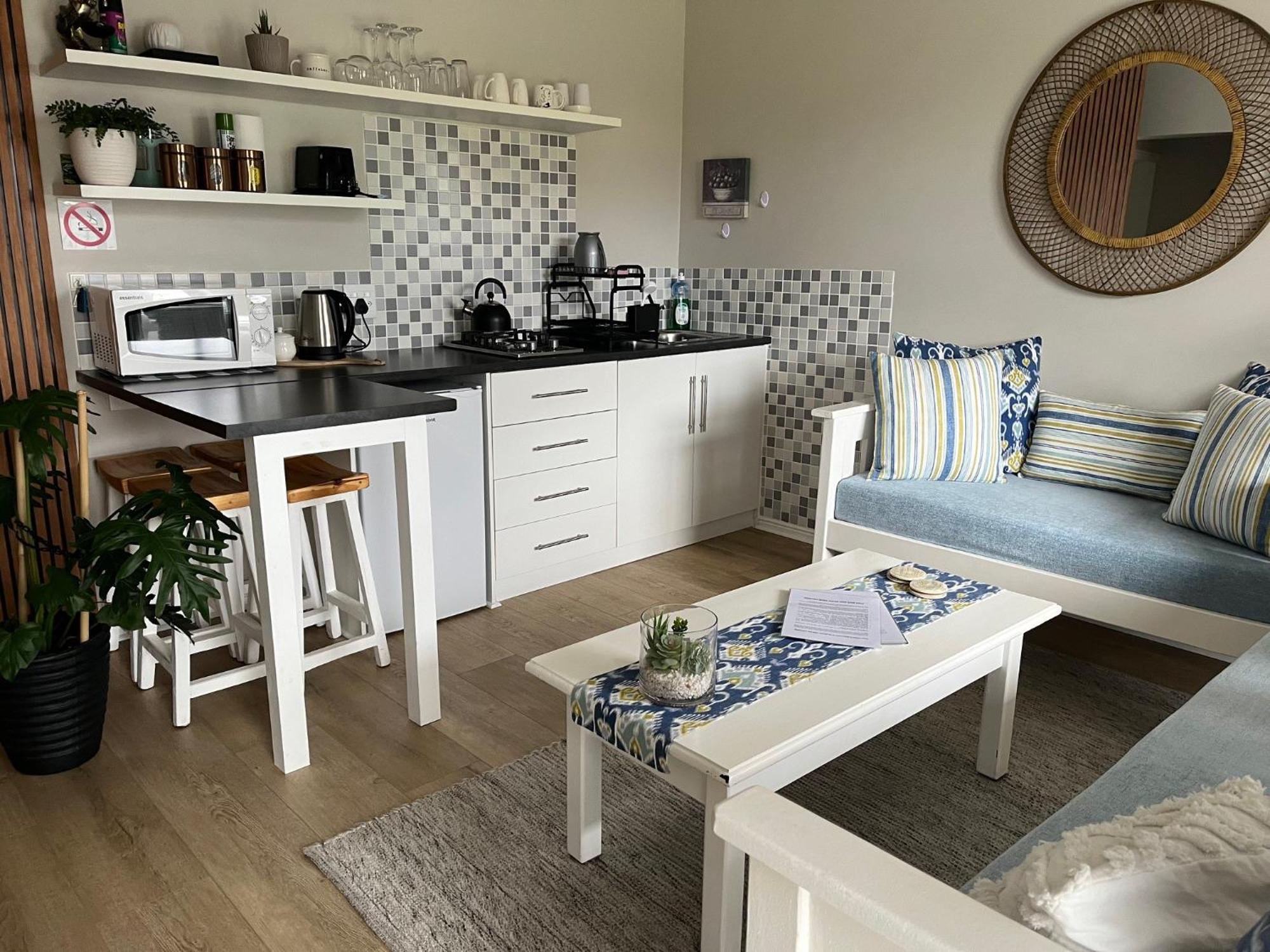 Serenity Self-Catering 2-Bed Unit Hermanus Esterno foto